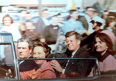 El presidente John F. Kennedy fue asesinado en la ciudad de Dallas (Texas), EEUU.
